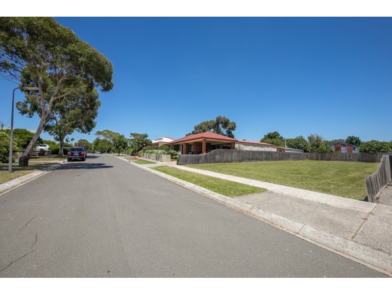 17 Kathryn Court, Sunbury VIC 3429