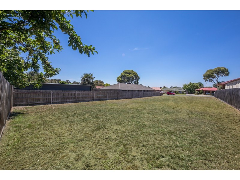 17 Kathryn Court, Sunbury VIC 3429