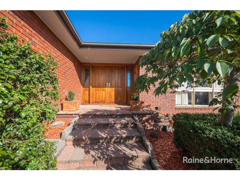 9 Tasman Court, Sunbury VIC 3429