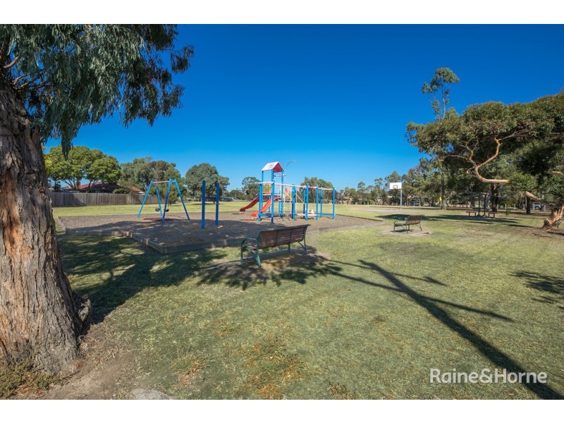 9 Tasman Court, Sunbury VIC 3429