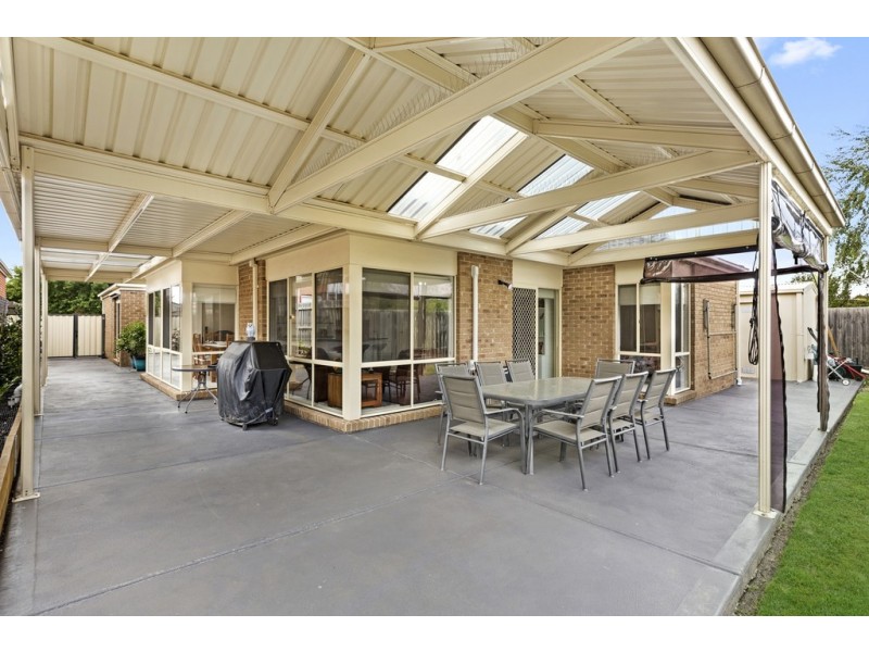 14 Kippax Street, Sunbury VIC 3429