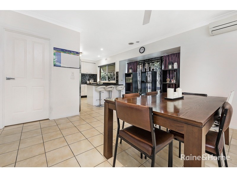 26 Thornton Avenue, Sunbury VIC 3429