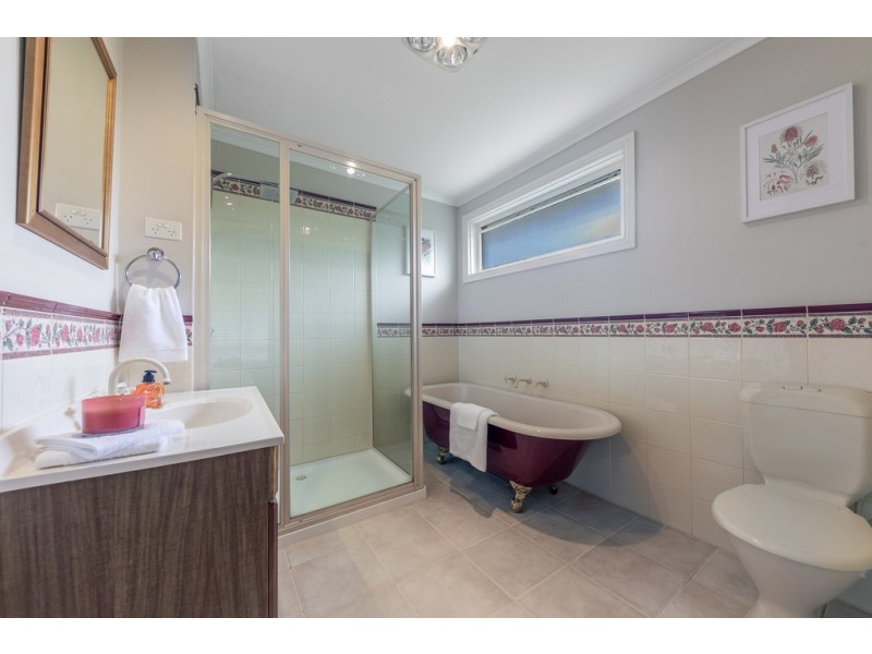 11 Gregory Court, Sunbury VIC 3429