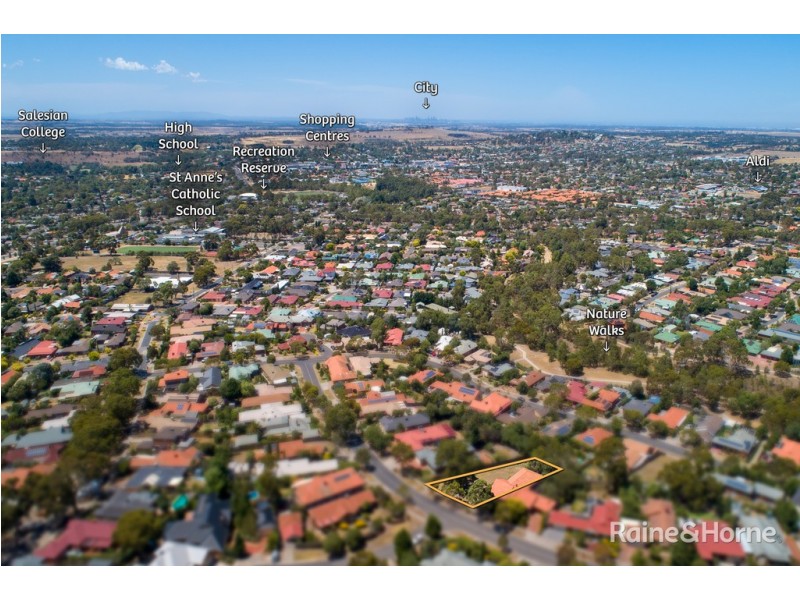 56 Balmoral Circuit, Sunbury VIC 3429