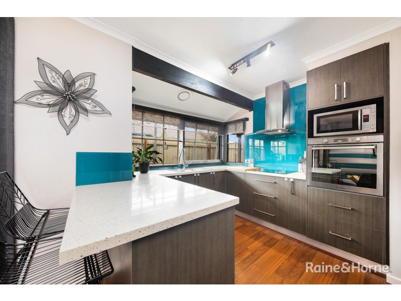 33 Stewart Crescent, Rockbank VIC 3335