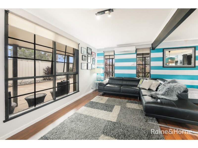 33 Stewart Crescent, Rockbank VIC 3335