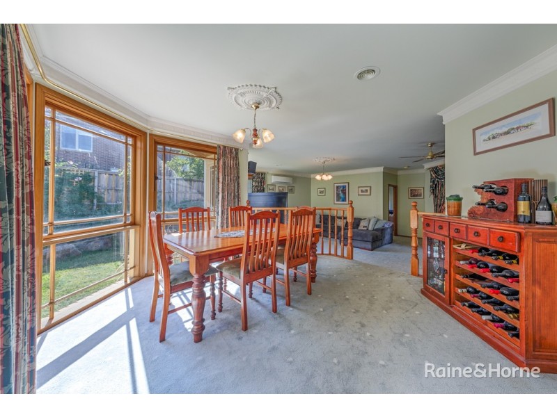82 Yellow Gum Boulevard, Sunbury VIC 3429