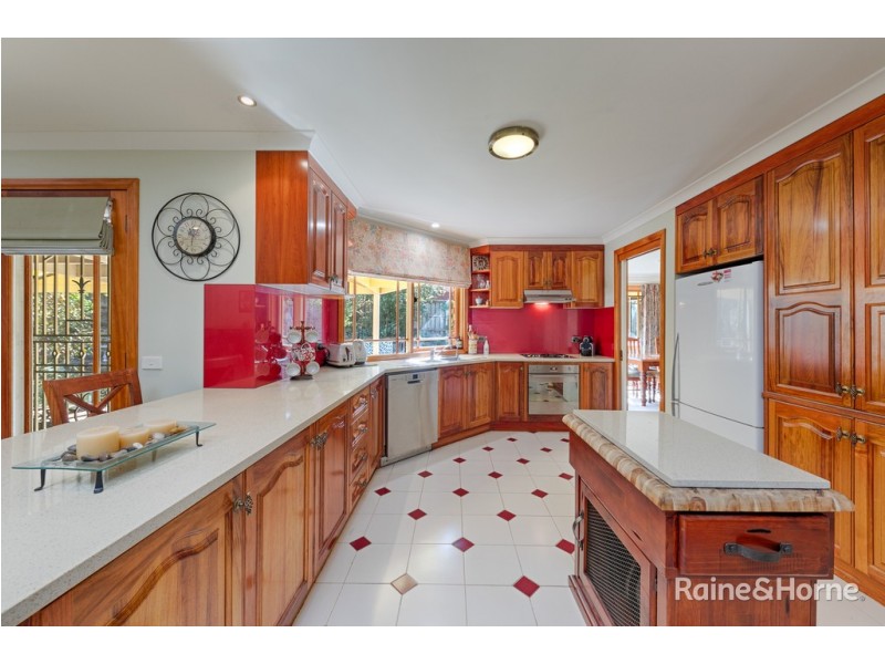 82 Yellow Gum Boulevard, Sunbury VIC 3429
