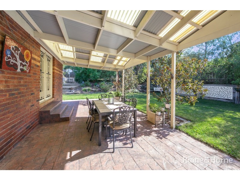 82 Yellow Gum Boulevard, Sunbury VIC 3429