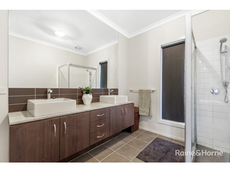 6 Portree Court, Sunbury VIC 3429