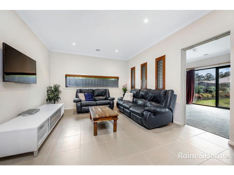 6 Portree Court, Sunbury VIC 3429
