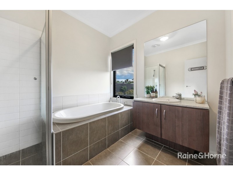 6 Portree Court, Sunbury VIC 3429