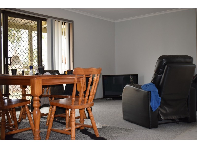 8 MANNING COURT, Sunbury VIC 3429