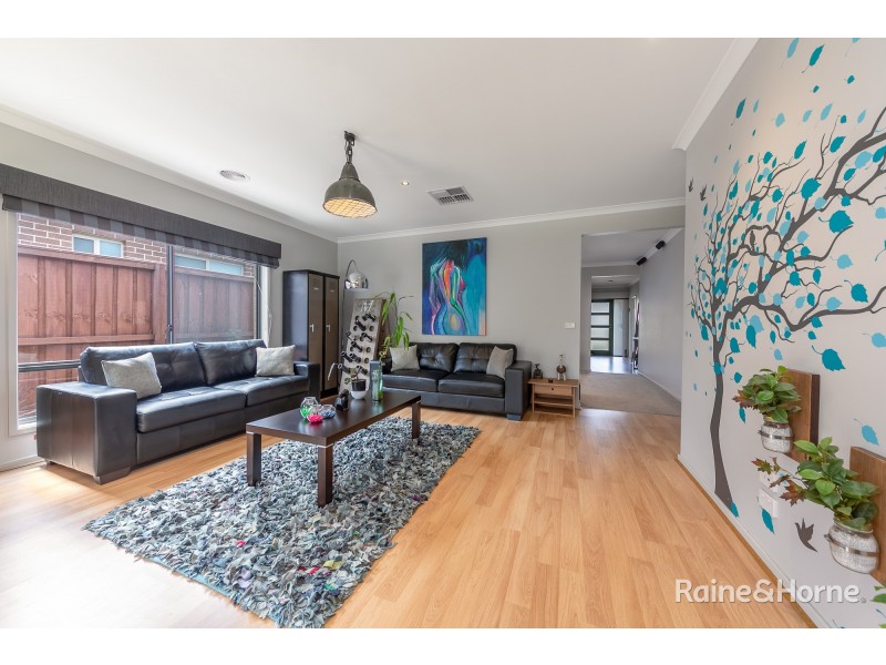 30 Holland Road, Sunbury VIC 3429