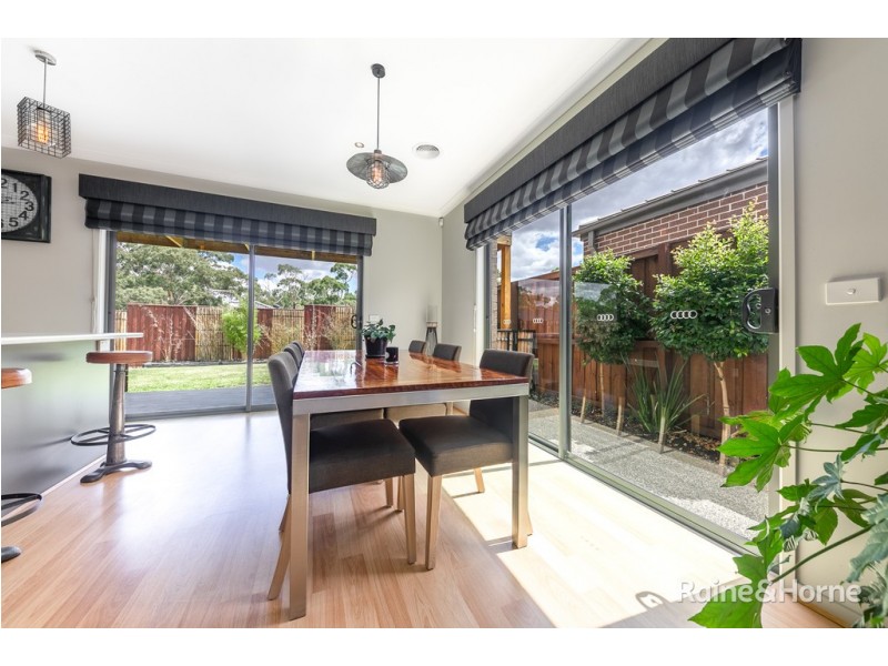 30 Holland Road, Sunbury VIC 3429