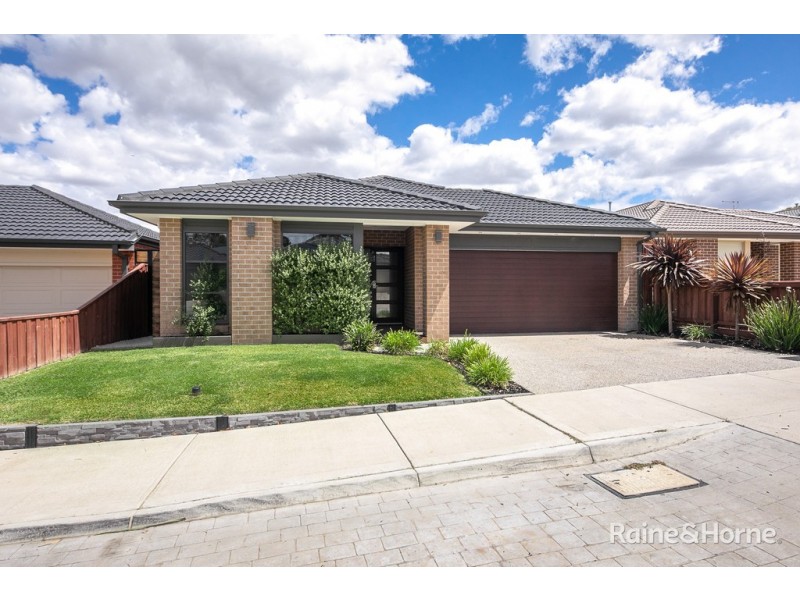 30 Holland Road, Sunbury VIC 3429