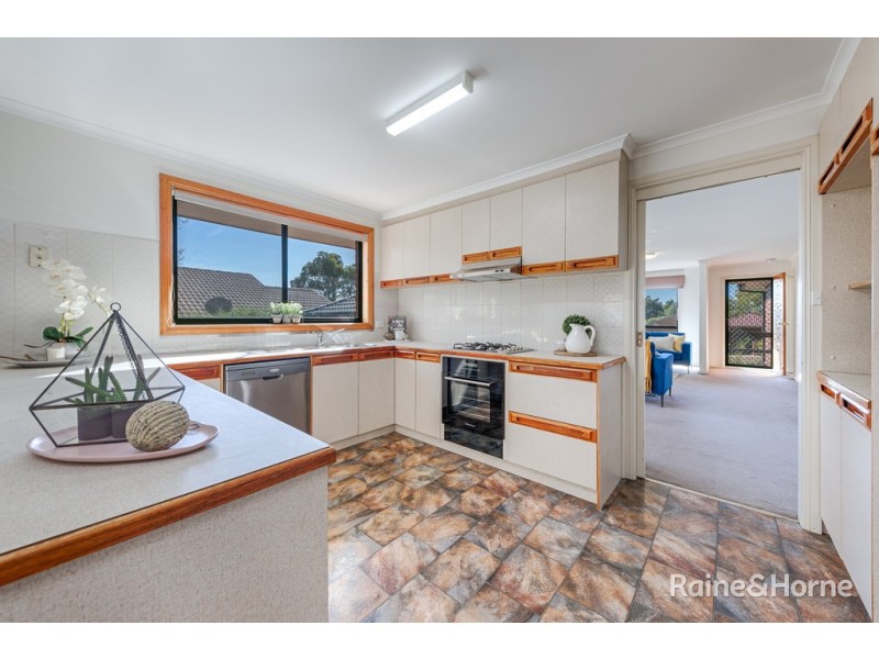 54 Olive Grove, Sunbury VIC 3429