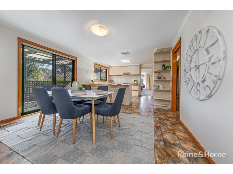 54 Olive Grove, Sunbury VIC 3429