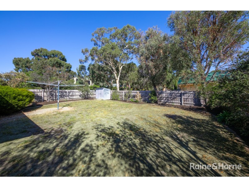 54 Olive Grove, Sunbury VIC 3429