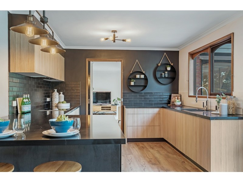 340 Racecourse Road, Sunbury VIC 3429