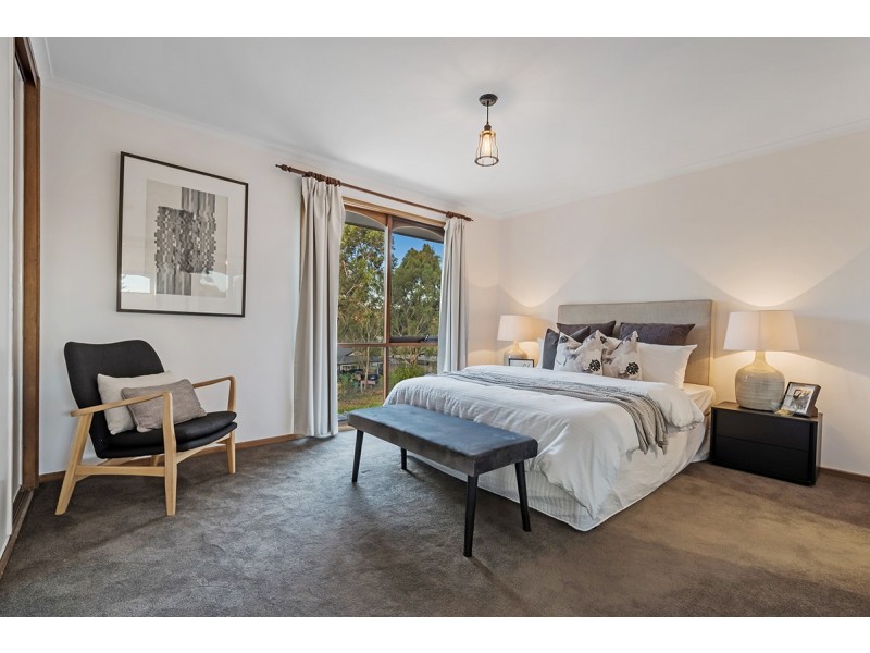 340 Racecourse Road, Sunbury VIC 3429