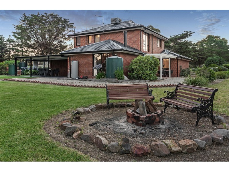 340 Racecourse Road, Sunbury VIC 3429