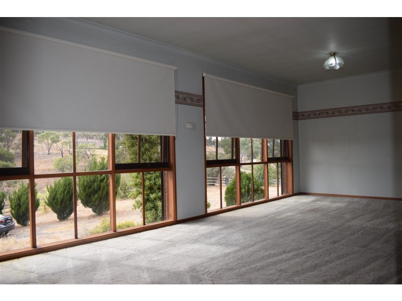 685 Racecourse Road, Sunbury VIC 3429
