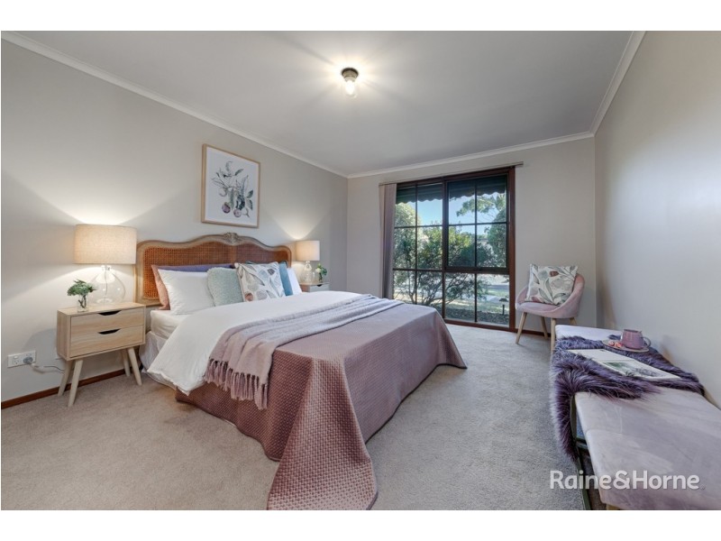 47 Dunrossil Drive, Sunbury VIC 3429