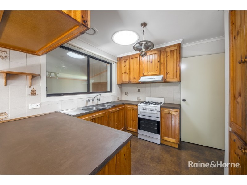 4 Dargie Court, Sunbury VIC 3429