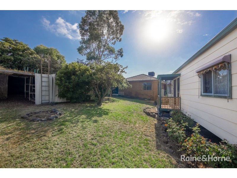 4 Dargie Court, Sunbury VIC 3429