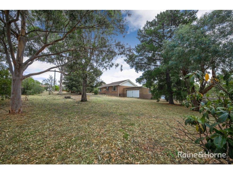 13-15 Casey Avenue, Sunbury VIC 3429