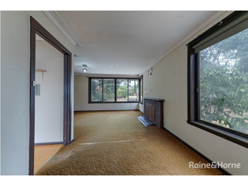 13-15 Casey Avenue, Sunbury VIC 3429