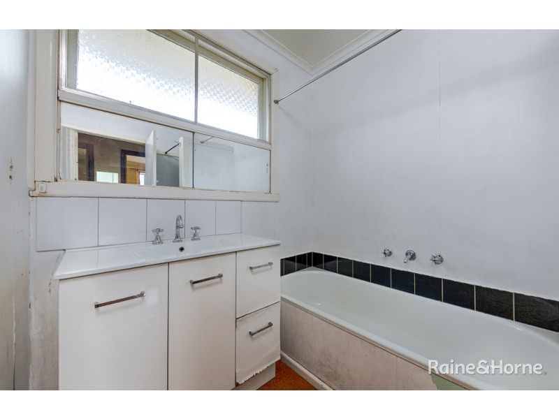 13-15 Casey Avenue, Sunbury VIC 3429