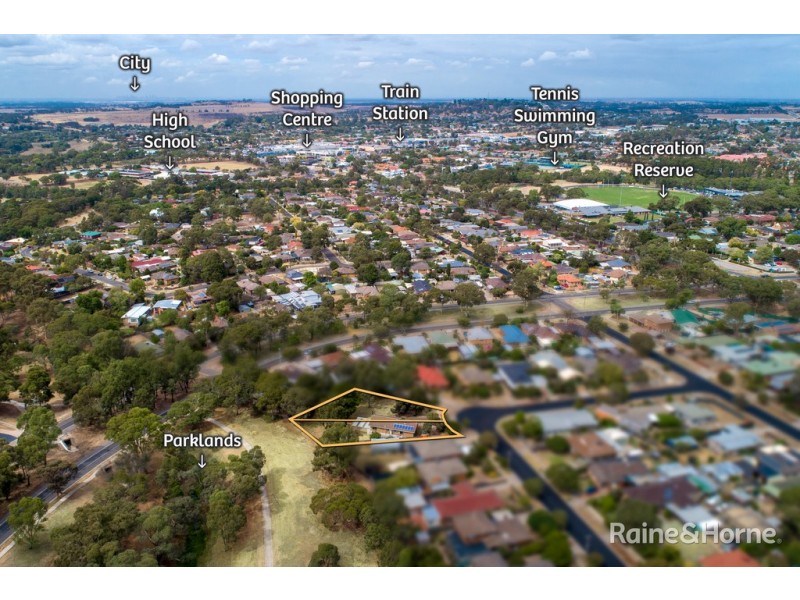 13-15 Casey Avenue, Sunbury VIC 3429