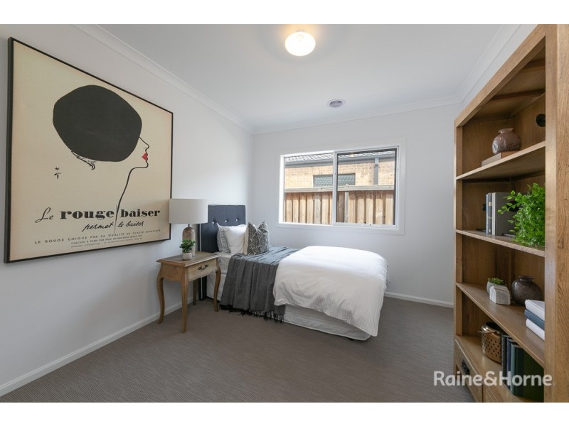 4 Lampton Way, Sunbury VIC 3429