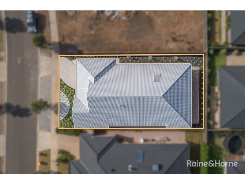 4 Lampton Way, Sunbury VIC 3429