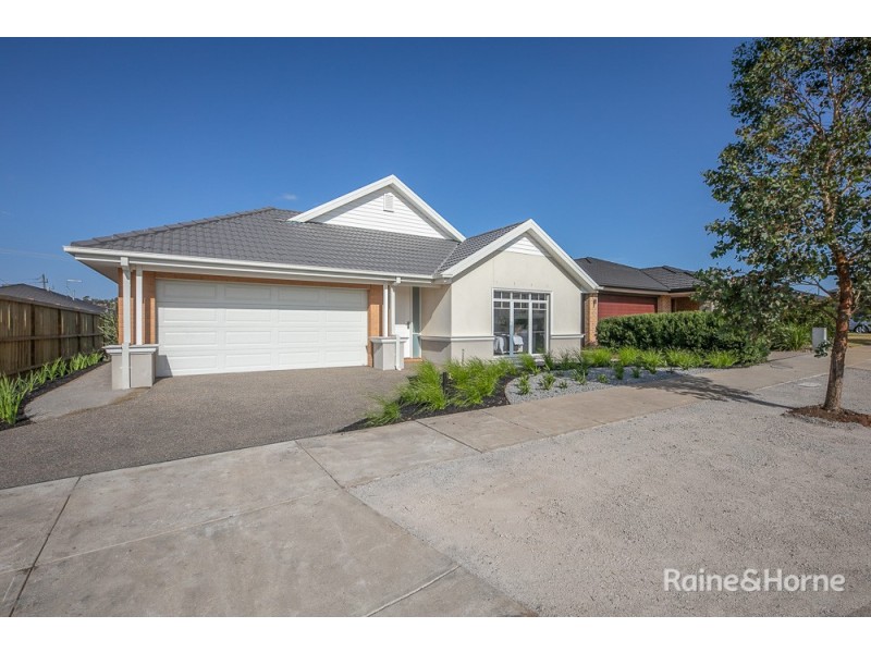 4 Lampton Way, Sunbury VIC 3429