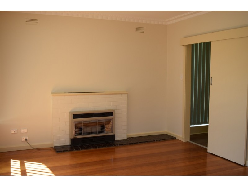 5 Barkly Street, Sunbury VIC 3429