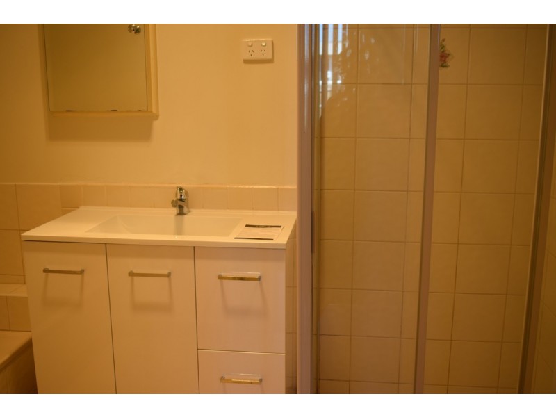 5 Barkly Street, Sunbury VIC 3429