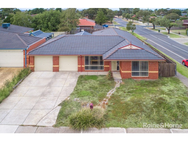 2 Daly Close, Sunbury VIC 3429