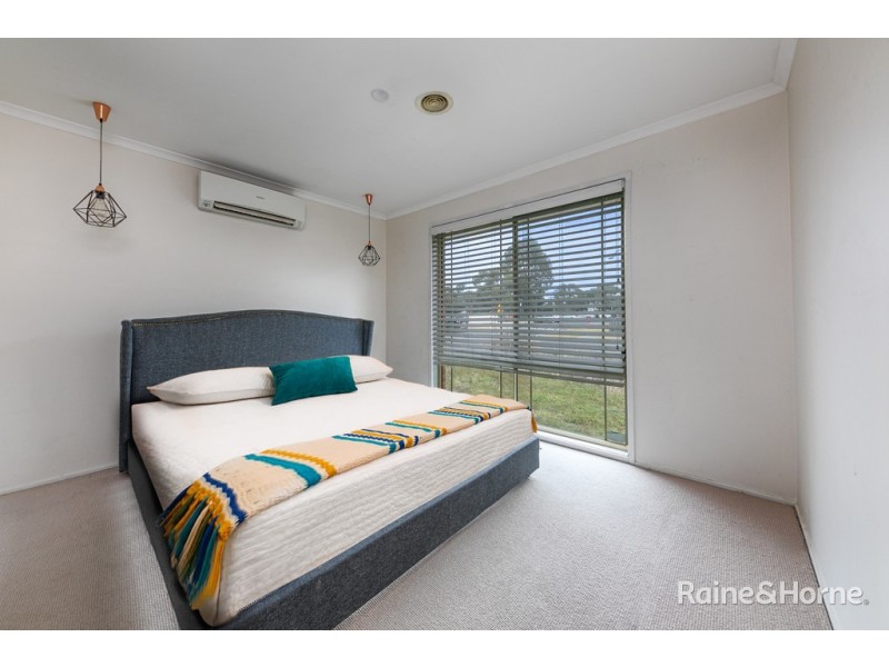 2 Daly Close, Sunbury VIC 3429