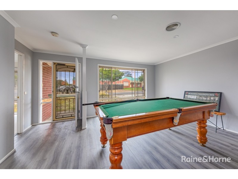 2 Daly Close, Sunbury VIC 3429