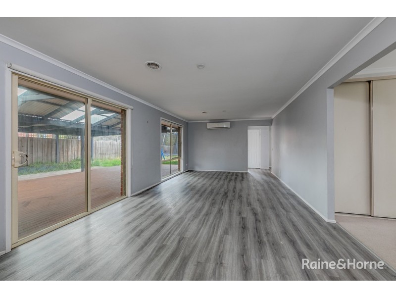 2 Daly Close, Sunbury VIC 3429