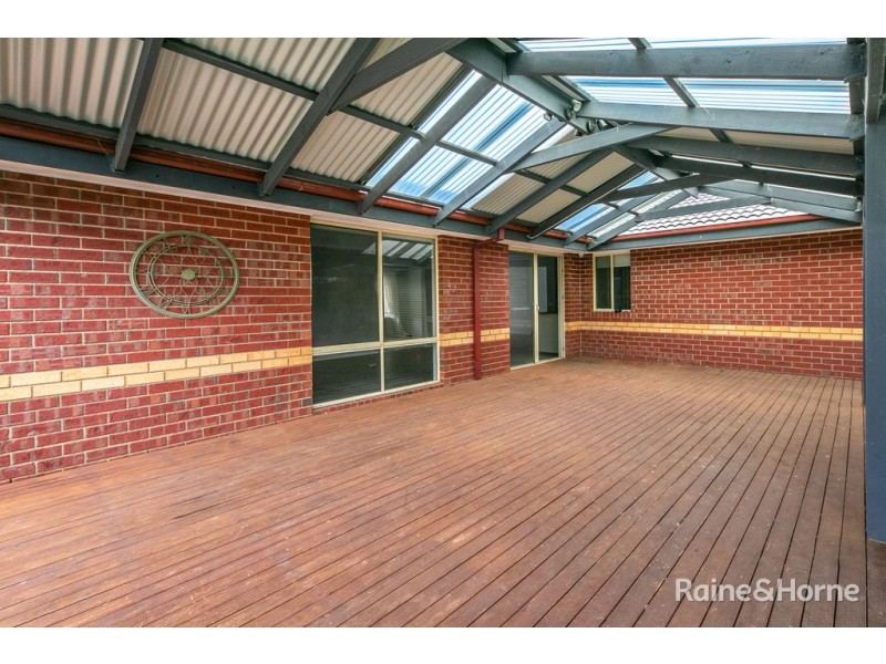 2 Daly Close, Sunbury VIC 3429