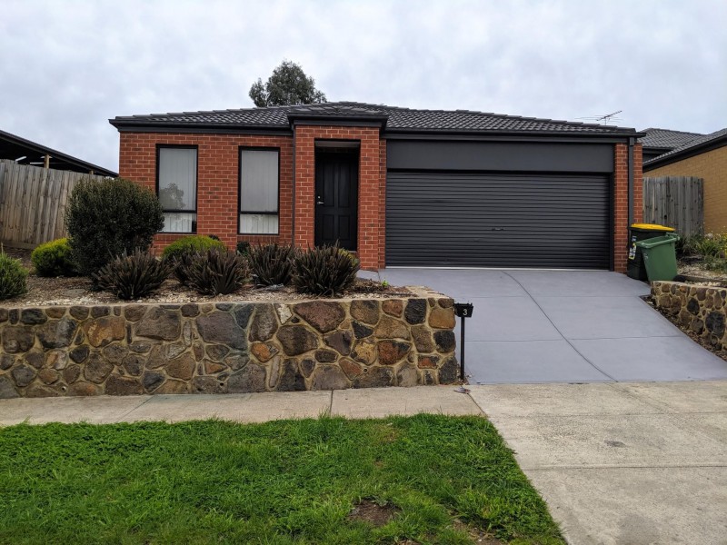 3 WAUGH STREET, Sunbury VIC 3429