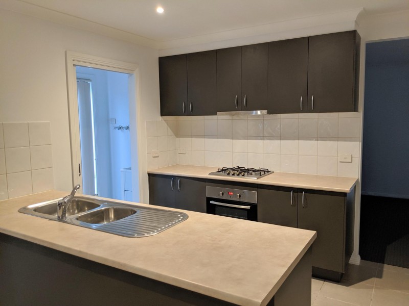 3 WAUGH STREET, Sunbury VIC 3429