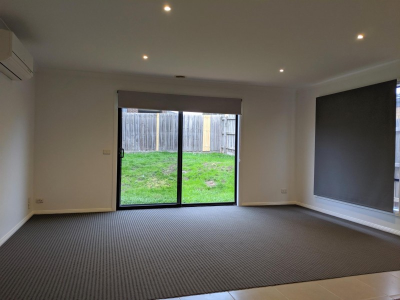 3 WAUGH STREET, Sunbury VIC 3429