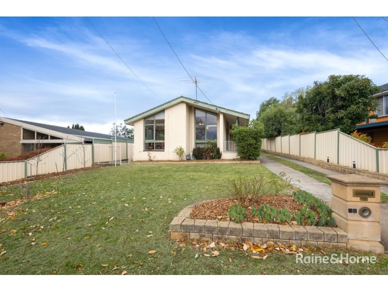 35 Vaughan Street, Sunbury VIC 3429