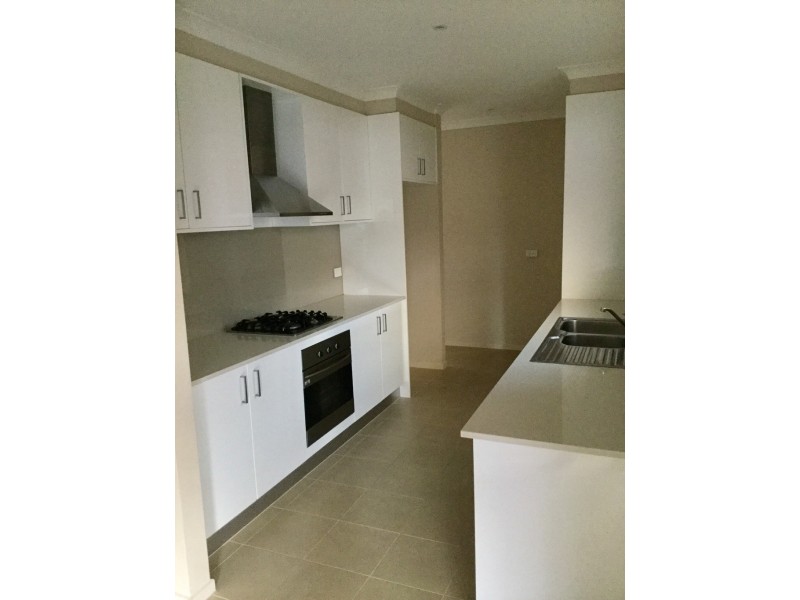1 Carnarvon Court, Sunbury VIC 3429