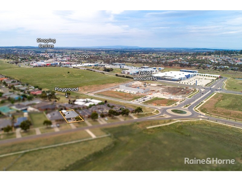 745 Elizabeth Drive, Sunbury VIC 3429